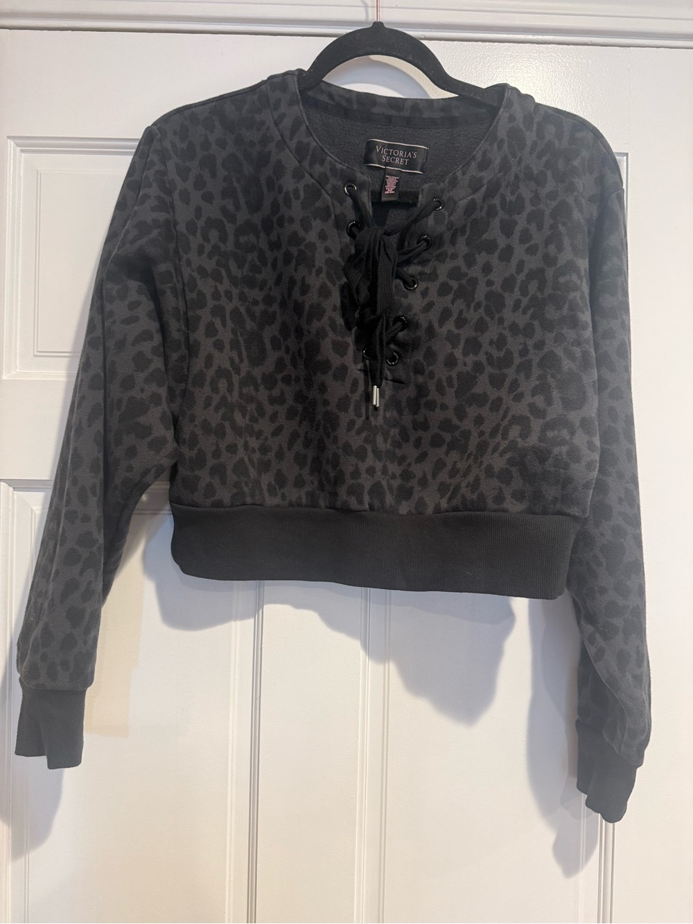 Victoria's Secret Black Gray Leopard Lace-Up Cropped Sweatshirt
